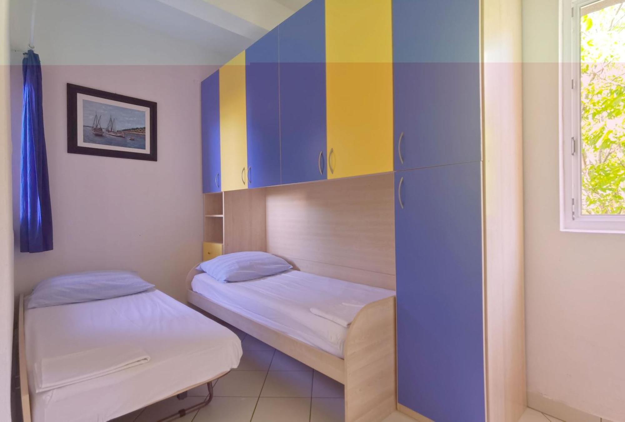 Beach House - Apartments Ana Duće Habitación foto